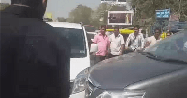 Shocking Video - Watch A Man Slamming His Innova Into A Woman’s Car - Gunda Raj? RVCJ Media