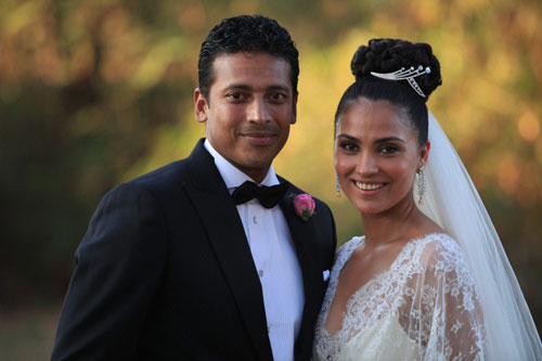 14 Bollywood Actresses Who Had Affairs With Already Married Men And Got Married With Them - RVCJ Media