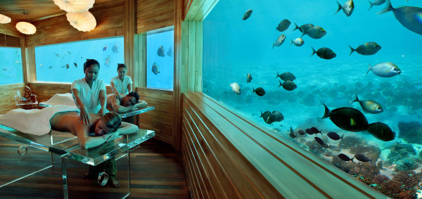 Huvafen Fushi Underwater Spa