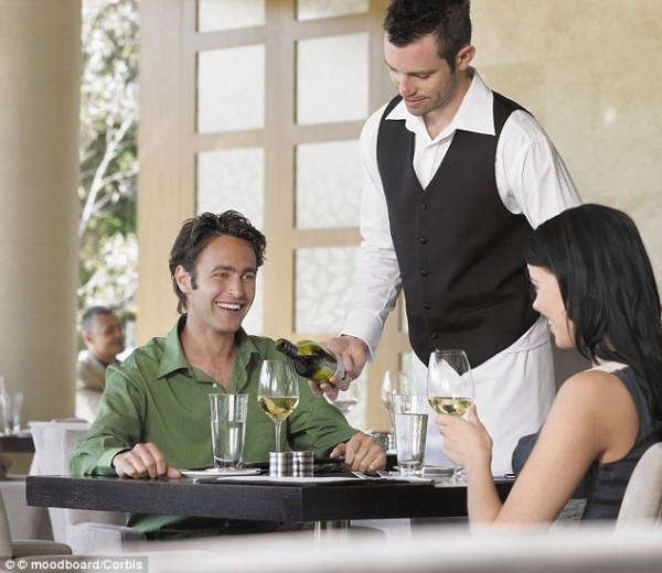 article-2702804-1FE7A4E800000578-961_634x549