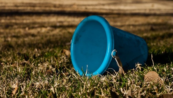 empty-bucket