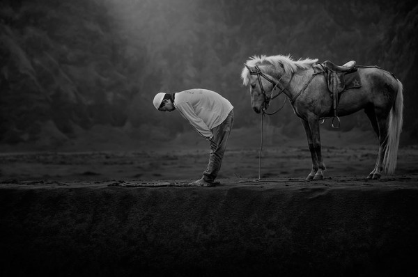 sony-world-photography-awards-2015-pray