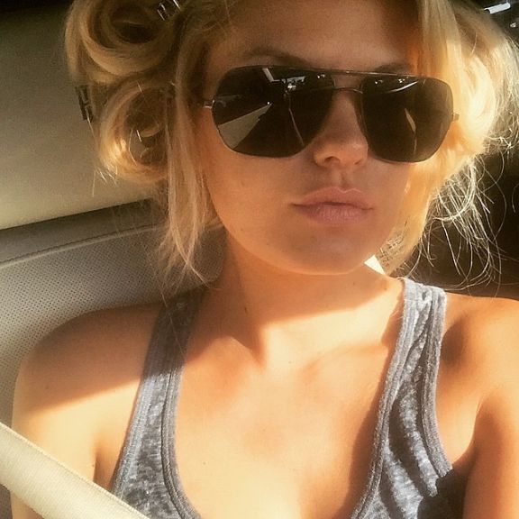 20 Hot Girls Who Rocked A Tank Top #Mind-Blowing