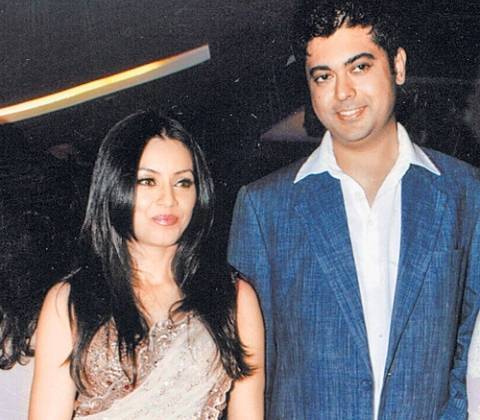 Mahima Chaudhry with her husbandBobby Mukherji .