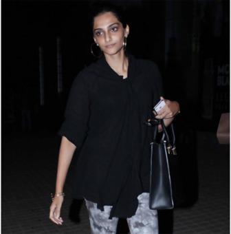 These 10 Pics Of Sonam Kapoor Without Makeup Will Make You Realize The Power Of Money!