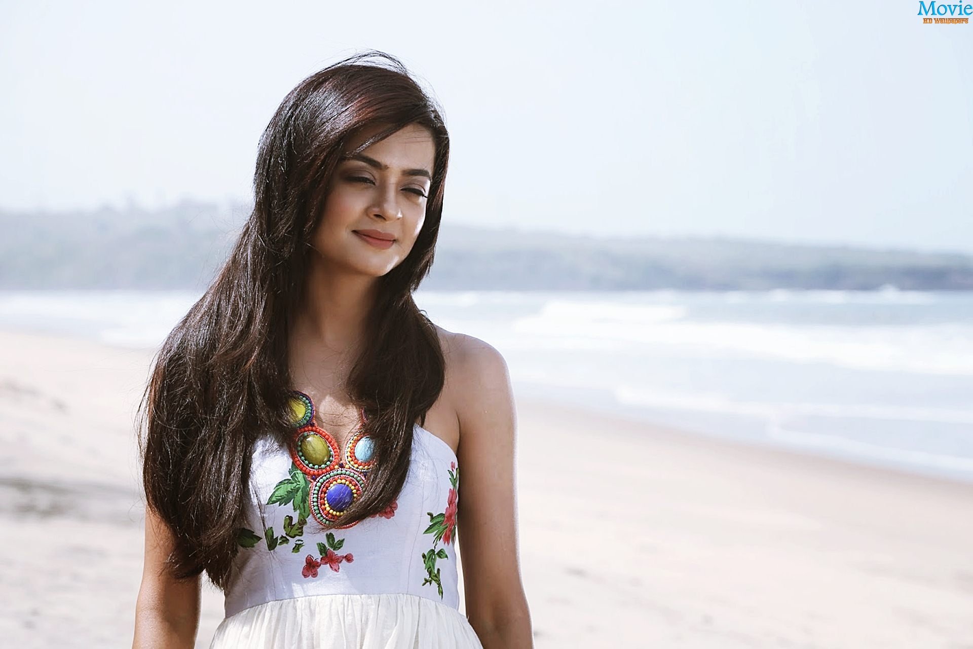 Surveen Chawla Xxx Fucking - Hate-Story-2-Actress-Surveen-Chawla - RVCJ Media