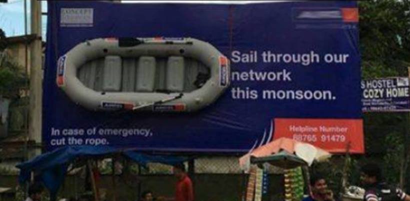Aircel Put A Lifeboat On Hoarding Worth 3 Lakhs ! An Unimaginable Thing Happened