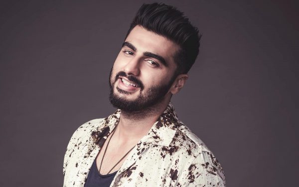 Arjun Kapoor Did It Again, Trolled Katrina Kaif For Wearing Sunglasses At Night - RVCJ Media