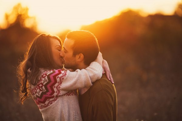 5-benefits-of-kissing
