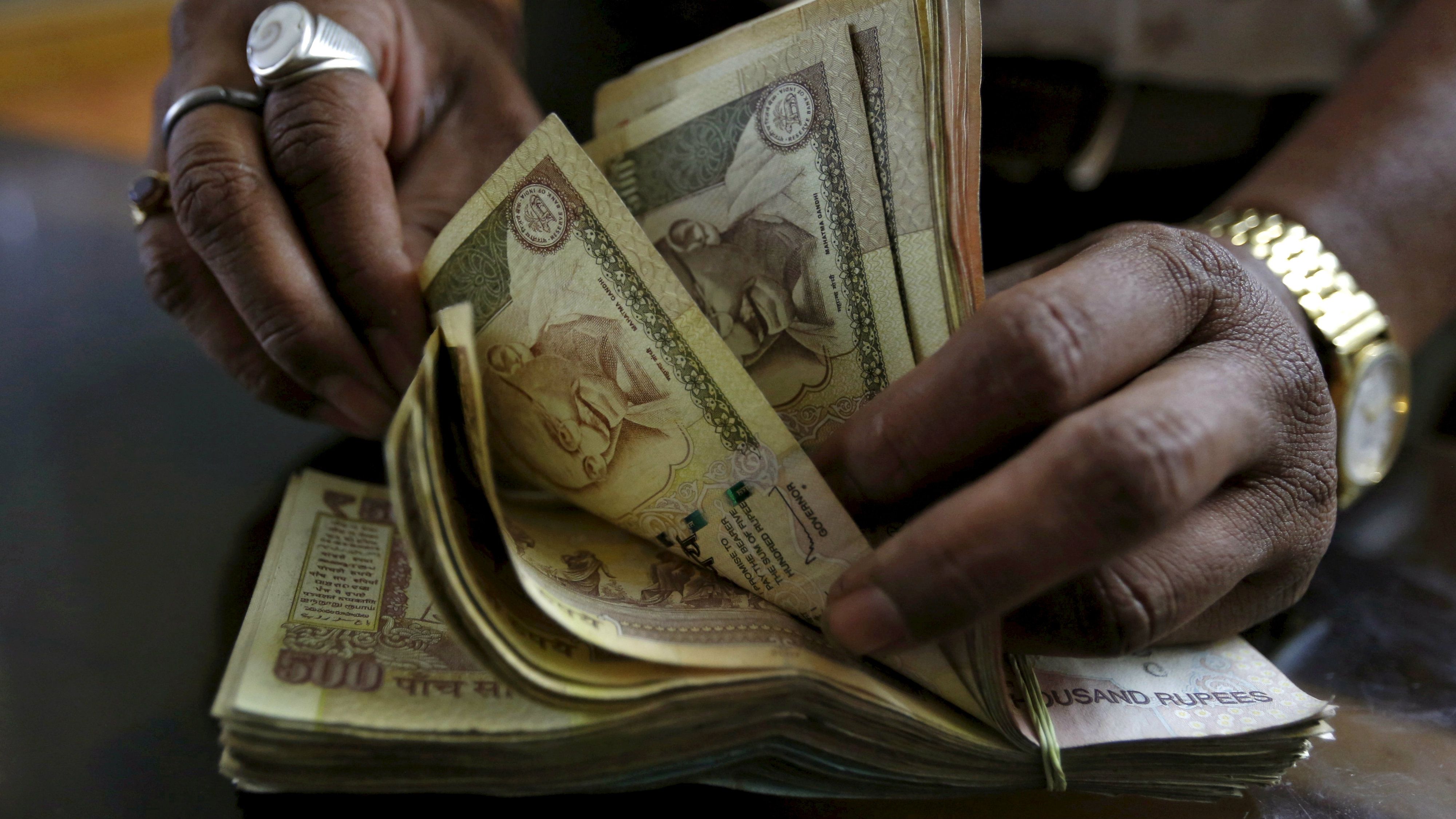 Shiv Sena Criticizes PM Narendra Modi Over Demonetization Of Notes! Here’s What They Said!