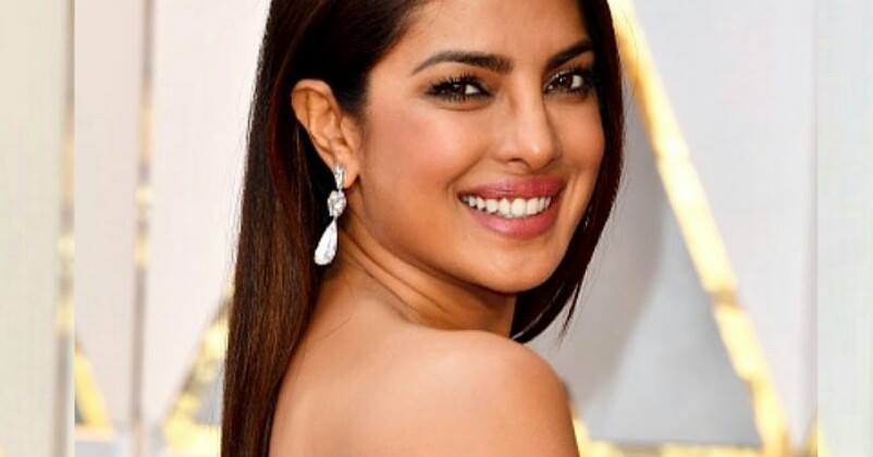 Priyanka Chopra’s Look For Oscars 2017 Is Sizzling Hot! You Can’t Get Your Eyes Off Her Pics!