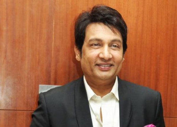 Actors Who Weren't Successful In Bollywood But Got Very Famous On TV - RVCJ Media