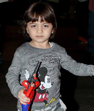 7 Facts About SRK’s Little Munchkin AbRam Khan! You’ll Be Surprised To Know These Things!