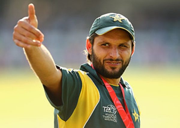 Afridi Showed Wonderful Gesture Towards India For Kerala Floods. Indians Loved It - RVCJ Media