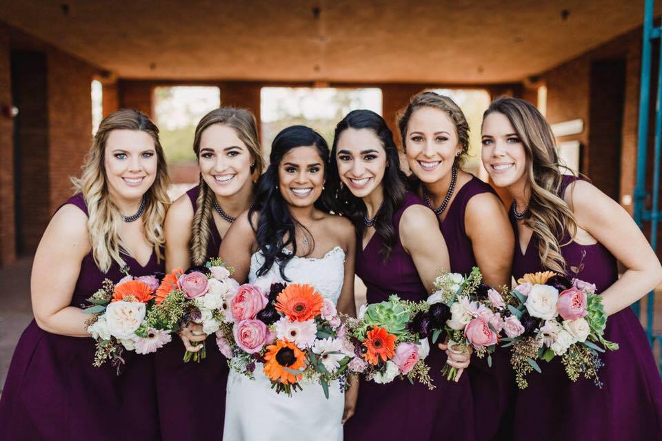 She is married. итальянская мама на свадьбе сына. Marry she. Marry she. Marry she.