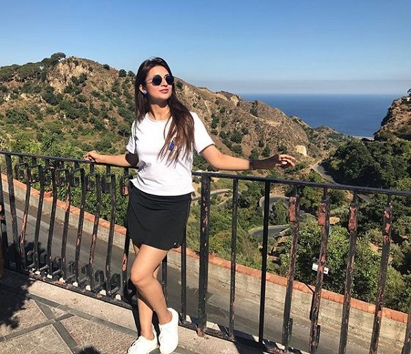 Divyanka &Amp; Vivek Celebrated First Anniversary In Italy &Amp; How They Chilled Out Will Make You Jealous! 2 Divyanka & Vivek Celebrated First Anniversary In Italy & How They Chilled Out Will Make You Jealous! - RVCJ Media