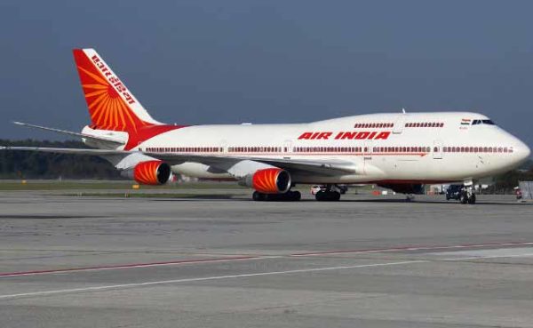 Man Found Cockroach In Food In Air India, Airline Apologised After He Shared Pics On Social Media RVCJ Media