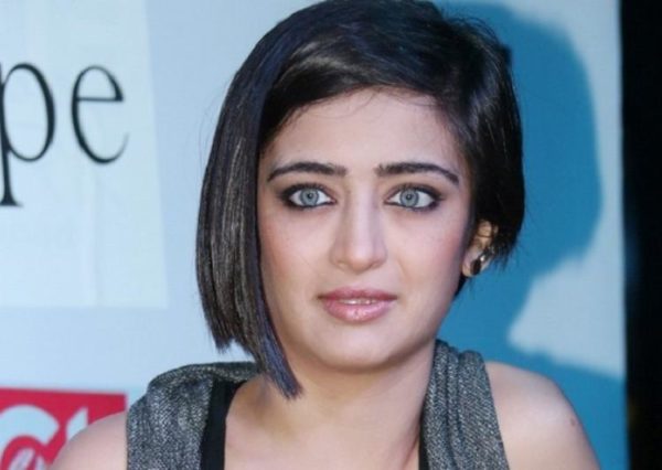 Akshara Haasan Changes Her Religion? Here's What She Replied When Her Dad Asked About It - RVCJ Media