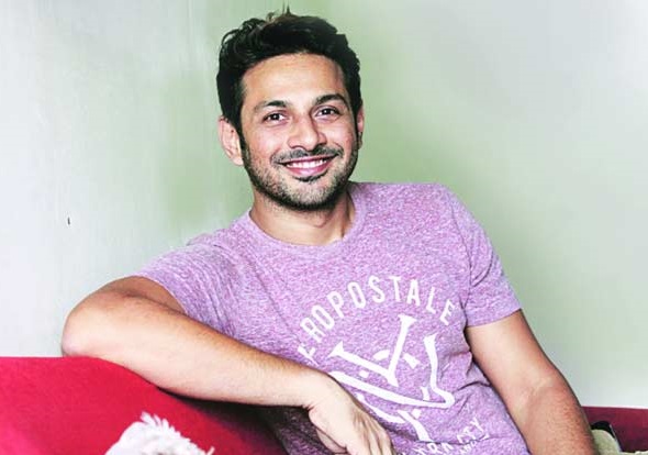 Apurva Accused Kangana Of Nepotism. Kangana’s Sister Rangoli Thrashed Him In 6 Hard-Hitting Tweets 2 Apurva Accused Kangana Of Nepotism. Kangana’s Sister Rangoli Thrashed Him In 6 Hard-Hitting Tweets - RVCJ Media