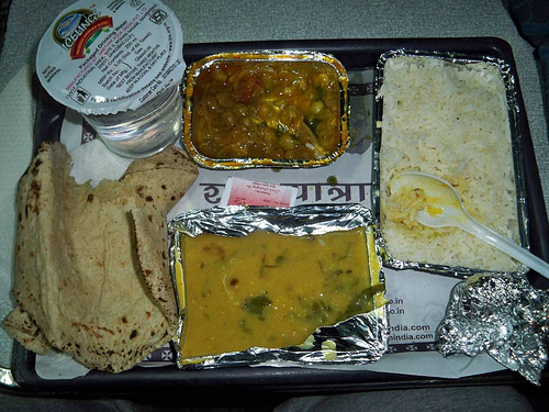 Indian Railways Is Serving Food Which Is Unfit For Human Beings! Here’s What Cag’s Report Says 2 Indian Railways Is Serving Food Which Is Unfit For Human Beings! Here’s What CAG’s Report Says - RVCJ Media