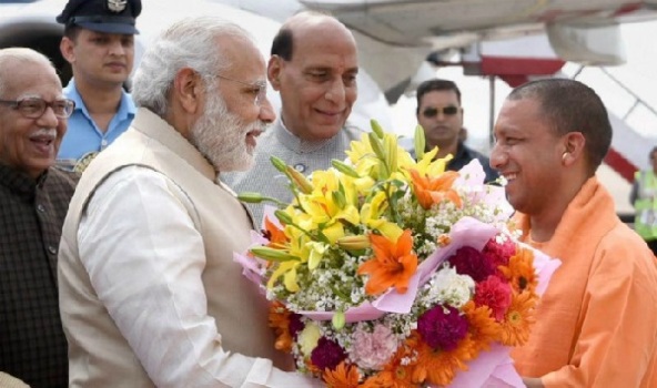 Pm Modi Asks Everyone To Stop Giving Him Bouquets! Instead He Wants One Of These 3 Gifts 2 PM Modi Asks Everyone To Stop Giving Him Bouquets! Instead He Wants One Of These 3 Gifts - RVCJ Media