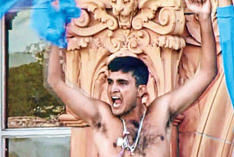 Rishi Kapoor Wished Sourav Ganguly's Shirt Act Was Repeated Today! Got Thrashed By Twitter! RVCJ Media