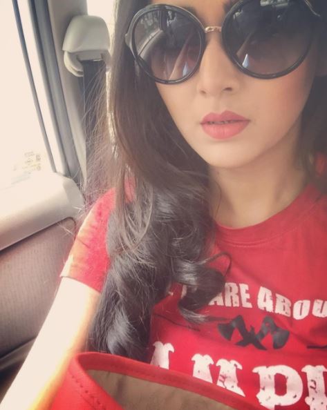 You Will Stop Judging Pehredaar Piya Ki Actress After Seeing How Gorgeous She Looks In Real Life 11 You Will Stop Judging Pehredaar Piya Ki Actress After Seeing How Gorgeous She Looks In Real Life - RVCJ Media