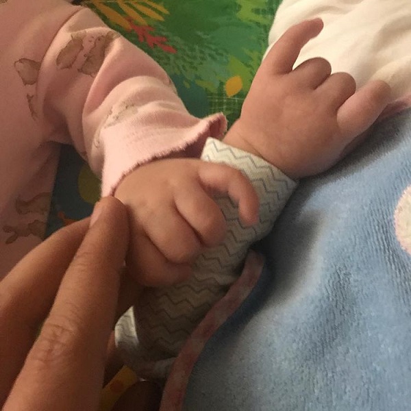 Karan Johar Shares First Ever Pic Of Yash &Amp; Roohi &Amp; We Can’t Stop Drooling! #Cutestbabies 4 Karan Johar Shares First Ever Pic Of Yash & Roohi & We Can’t Stop Drooling! #CutestBabies - RVCJ Media