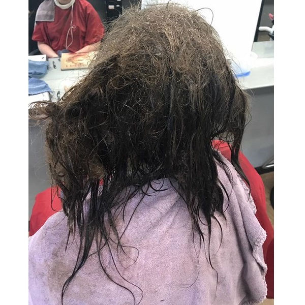 16-Yr Depressed Girl Asked Hairstylist To Shave Her Hair! She Spent 13 Hours &Amp; Result Is Awesome 2 16-yr Depressed Girl Asked Hairstylist To Shave Her Hair! She Spent 13 Hours & Result Is Awesome - RVCJ Media