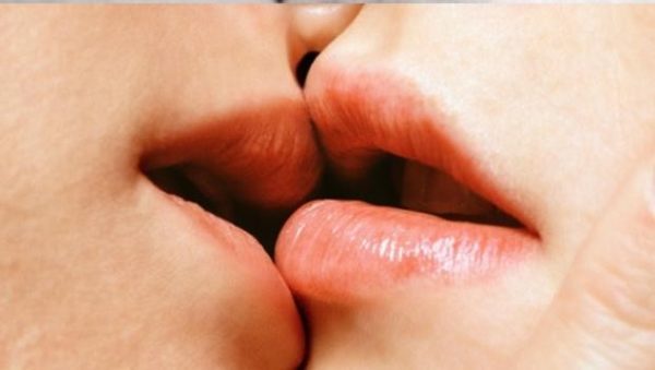 Love The Magical Feeling Of Kiss? Here Are 10 Things You Probably Didn'T Know About Kissing! 6 Love The Magical Feeling Of Kiss? Here Are 10 Things You Probably Didn't Know About Kissing! - RVCJ Media