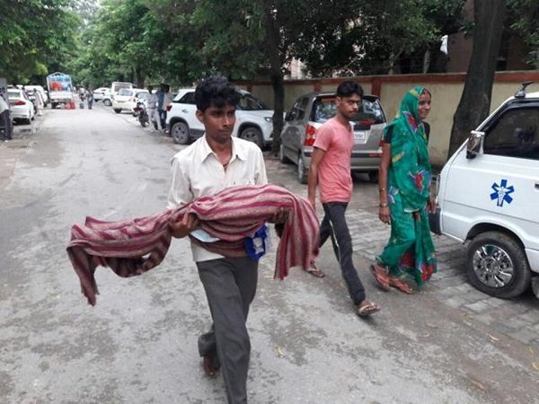 30 Kids Died In 2 Days Coz Of ‘Disrupted’ Oxygen Supply While Up Govt Denied This News! #Shame 3 30 Kids Died In 2 Days Coz Of ‘Disrupted’ Oxygen Supply While UP Govt Denied This News! #Shame - RVCJ Media
