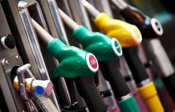 Petrol Is Costlier In India Than Its Neighbouring Countries. Twitter Went Crazy 2 Petrol Is Costlier In India Than Its Neighbouring Countries. Twitter Went Crazy - RVCJ Media