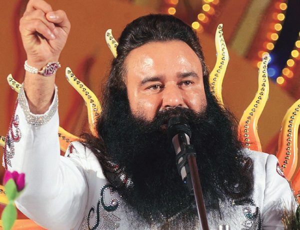 Haryana Deputy Advocate General Suspended For Carrying Ram Rahim’s Briefcase After Conviction 3 Haryana Deputy Advocate General Suspended For Carrying Ram Rahim’s Briefcase After Conviction - RVCJ Media