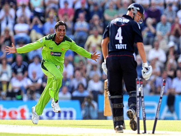 This Is Why Shoaib Akhtar Used To Run With Open Hands After Taking A Wicket RVCJ Media