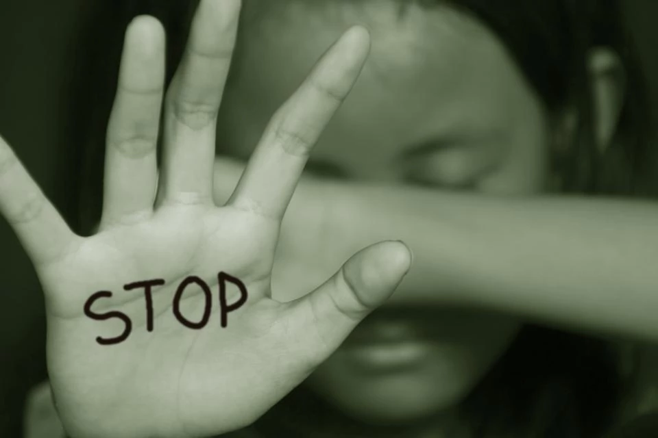 Cop Raped 15 Yr Girl! Her Father Got Heart Attack & Died On The Spot! - RVCJ Media