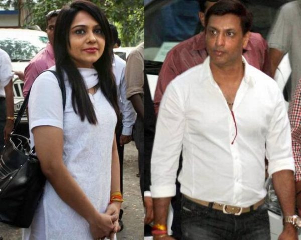 9 Most Hyped Bollywood Scandals That Curated A Lot Of Buzz 3 9 Most Hyped Bollywood Scandals That Curated A Lot Of Buzz - RVCJ Media
