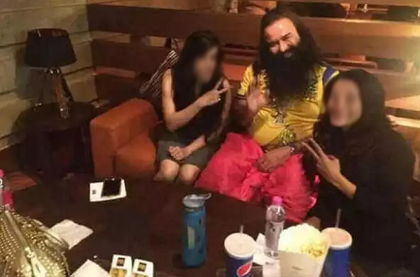 Ram Rahim Appointed “Shahi Betiyaan” Who Chose Pretty Girls For Dera Chief Every Night 3 Ram Rahim Appointed “Shahi Betiyaan” Who Chose Pretty Girls For Dera Chief Every Night - RVCJ Media