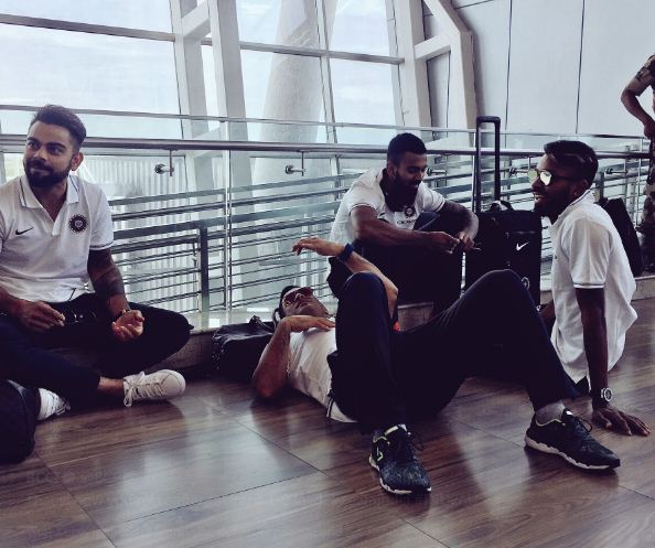 Dhoni Sleeps On The Floor At Chennai Airport! Even BCCI Tweeted About Him! RVCJ Media