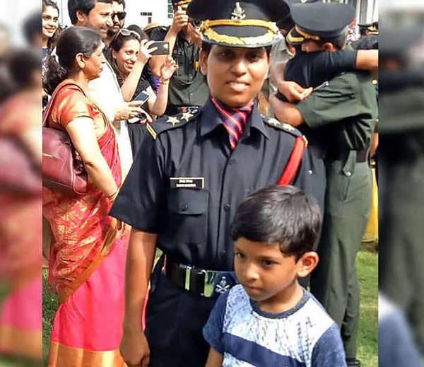 She Was Pregnant But In-Laws Abandoned Her After Husband’s Death. Now She Is An Army Officer! 3 She Was Pregnant But In-Laws Abandoned Her After Husband’s Death. Now She Is An Army Officer! - RVCJ Media