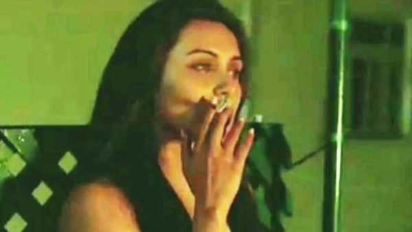 These Bollywood Actresses Are Chain Smokers. How Many Did You Know? 2 These Bollywood Actresses Are Chain Smokers. How Many Did You Know? - RVCJ Media