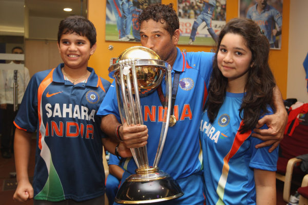 Sachin Tendulkar Got Super Angry. Made Twitter Delete Arjun & Sara's Fake Accounts - RVCJ Media