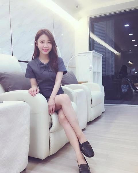 Meet Ning Chen - The Hottest Dental Nurse. Men Fake Illness Just To See The Gorgeous Girl 4 Meet Ning Chen - The Hottest Dental Nurse. Men Fake Illness Just To See The Gorgeous Girl - RVCJ Media