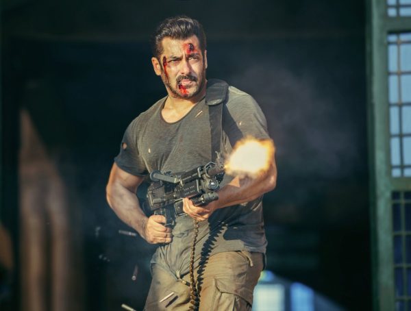Twitter Is Not Able To Control Feelings After Tiger Zinda Hai'S Trailer. Reactions Are Awesome 2 Twitter Is Not Able To Control Feelings After Tiger Zinda Hai's Trailer. Reactions Are Awesome - RVCJ Media
