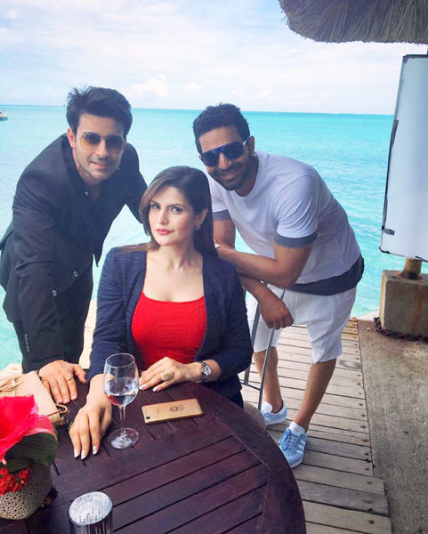 1St Day Collections Of Tumhari Sulu &Amp; Aksar 2 Are Out. Both Movies Failed Badly 3 1st Day Collections Of Tumhari Sulu & Aksar 2 Are Out. Both Movies Failed Badly - RVCJ Media