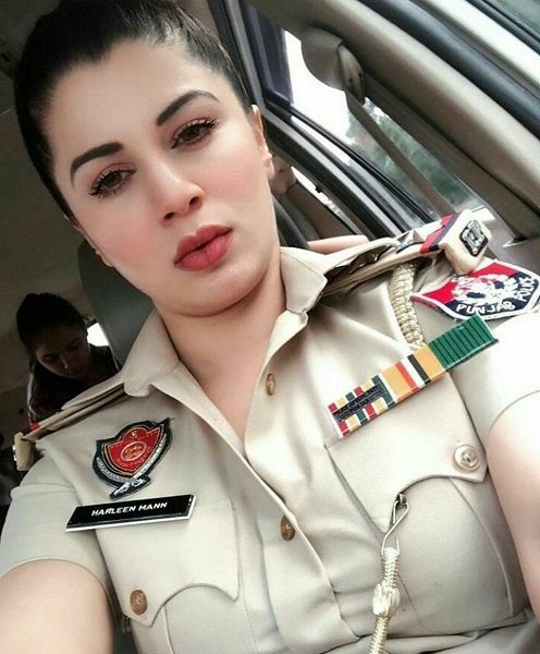 Here’s The Truth Behind The Viral Post Of Beautiful Female Police Officer Harleen Mann 2 Here’s The Truth Behind The Viral Post Of Beautiful Female Police Officer Harleen Mann - RVCJ Media