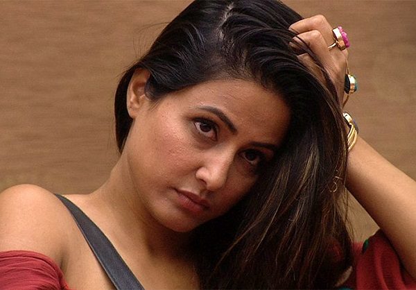 Gauahar Slammed Hina On Twitter For Telling Arshi ‘Bahar Kapde Phaad Kar Kaam Milega’ 3 Gauahar Slammed Hina On Twitter For Telling Arshi ‘Bahar Kapde Phaad Kar Kaam Milega’ - RVCJ Media