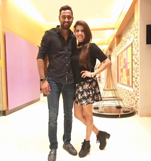 Hardik Pandya’s Glamorous Bhabhi Can Give Tough Competition To Top Models &Amp; Actresses 2 Hardik Pandya’s Glamorous Bhabhi Can Give Tough Competition To Top Models & Actresses - RVCJ Media