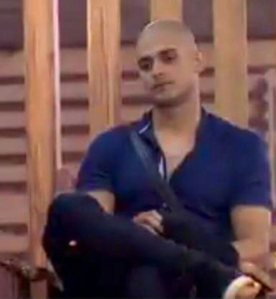 Priyank Sharma Gets His Head Shaved Off From Hina Khan. Badly Trolled On Twitter RVCJ Media