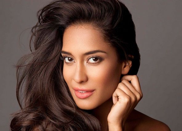 Lisa Haydon Has Completely Transformed &Amp; People Don’t Like Her New Look. She Got Trolled 2 Lisa Haydon Has Completely Transformed & People Don’t Like Her New Look. She Got Trolled - RVCJ Media