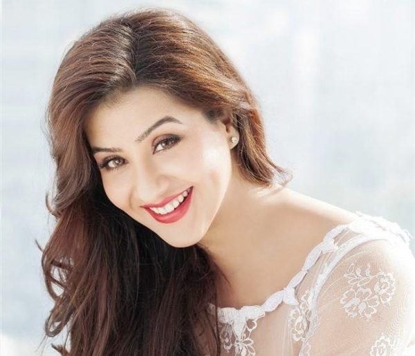 Bigg Boss 11: Akash Misbehaved With Shilpa &Amp; Kissed Her Without Permission. Twitter Is Angry 3 Bigg Boss 11: Akash Misbehaved With Shilpa & Kissed Her Without Permission. Twitter Is Angry - RVCJ Media